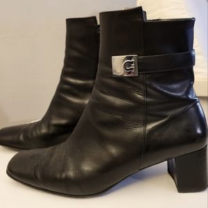 SALVADOR FERRAGAMO | Women's Boots 👢